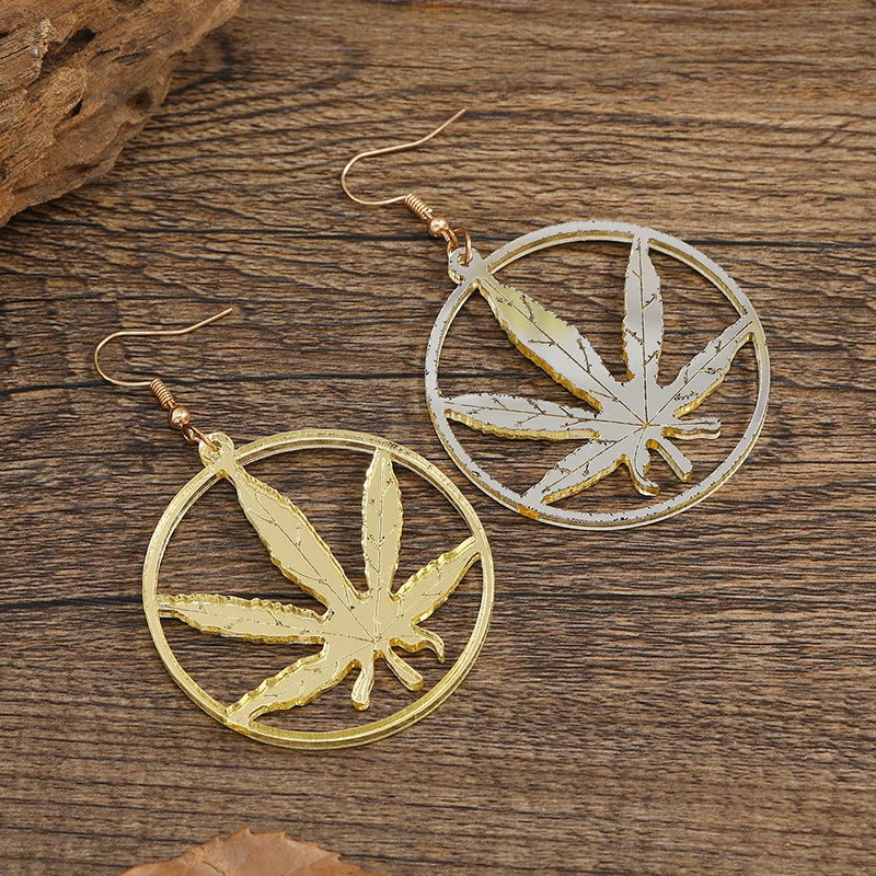2pcsAliExpress temperament simple maple leaf earrings