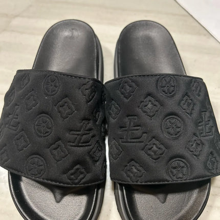 Ladies Magic Sticker Flat Slippers 2023 Summer New Designer Luxury Sandals for Women Elegant Home Flat Slippers Zapatos De Mujer