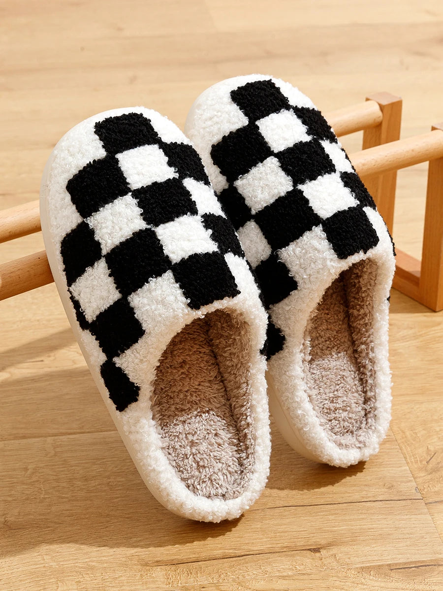 New Fuzzy Slippers Fashion Checker Indoor Embroidery Houseshoes Cozy Woman Winter Fluffy House Retro Checkered Print Shoes