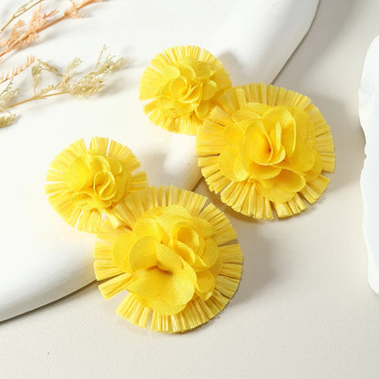 2PCS Lafite Flower Earrings Earrings, Small and Exaggerated Vacation Style Earrings, Bohemian Round Flowers, Fashionable and Ele
