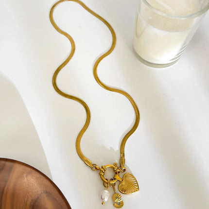 Peri'sbox Tarnish Free Fashion Unusual Jewelry Freshwater Pearl Heart Pendant Necklace for Women A choice of 26 Letters Pendants