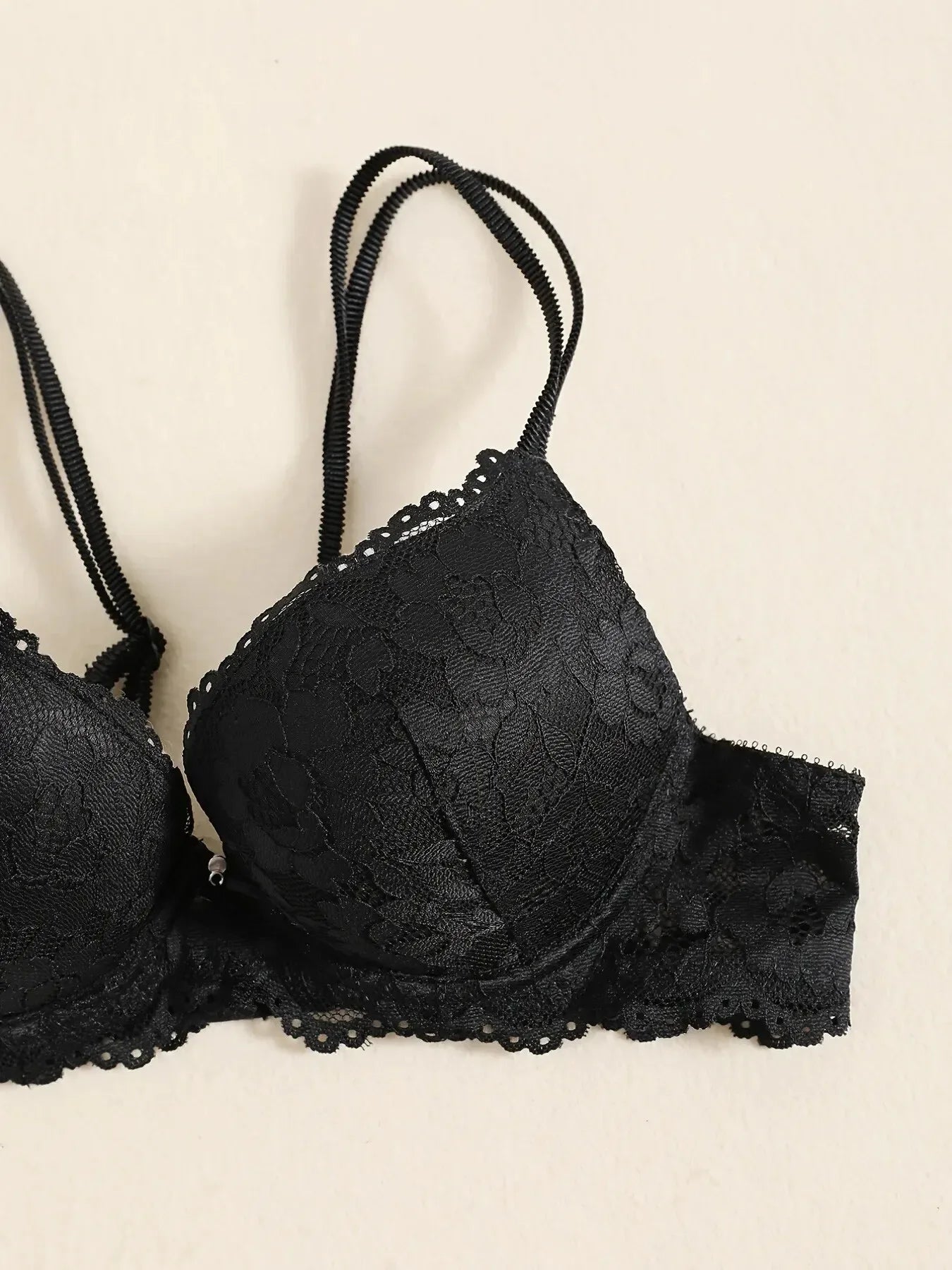 1 Set Elegant Erotic Lace Embroidery Breathable Fabric Lingeries : Push-Up Bra, Low Waist Sheer Panty - Ultimate Valentine's Day