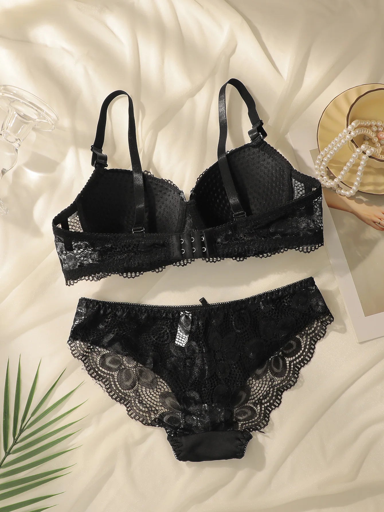 Transparent Floral Two Pieces Clothing Underwire Push Up Lingeries For Woman A2123