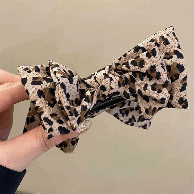 1pc Leopard Bow Hairpin - Retro, Fashionable Fabric. Fixed Hair Shark Clip Ideal for All Hairstyles, Dating & Daily Wear
