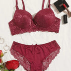 Red / M