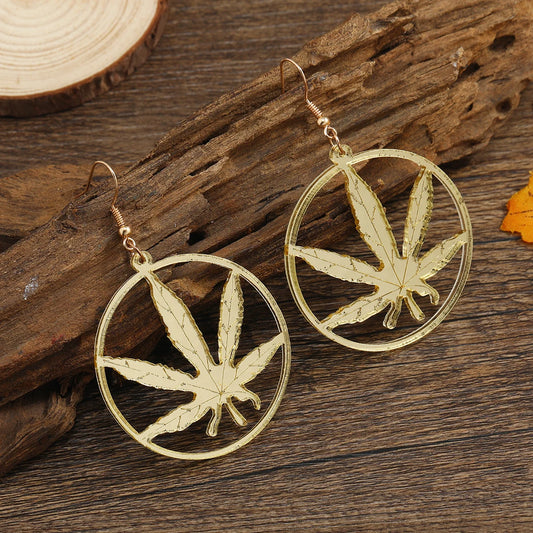 2pcsAliExpress temperament simple maple leaf earrings