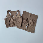 Brown / M