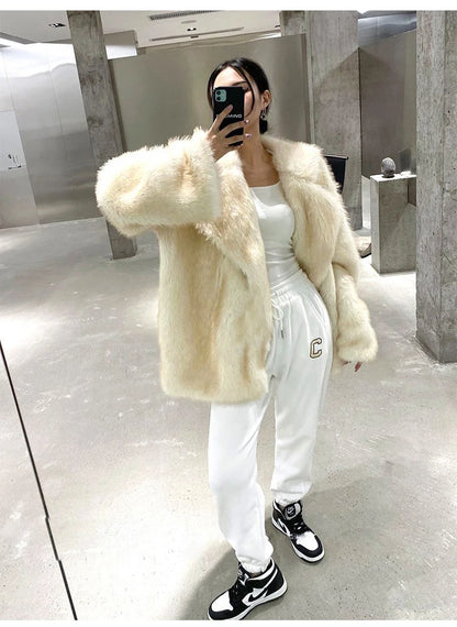 Lautaro Winter Loose Casual Thick Warm Soft Hairy Faux Fur Coat Women Luxury High Quality Furry Fluffy Jacket Korean Fashion