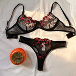 New Hot Erotic Lingerie Women Embroidery Bra Thongs Sets Women's Underwear Sex Sleepwear Pornographic Exotic Set Sexy Costumes