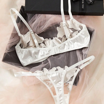 Transparent Floral Two Pieces Exquisite Lace Lingerie Set Ultrathin Bra Briefs Set Solid Exotic Lingerie For Ladies 2024