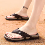 New Summer Fashion Mens Light Slippers Casual Breathable Indoor and Outdoor Slippers