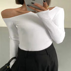 S / WHITE