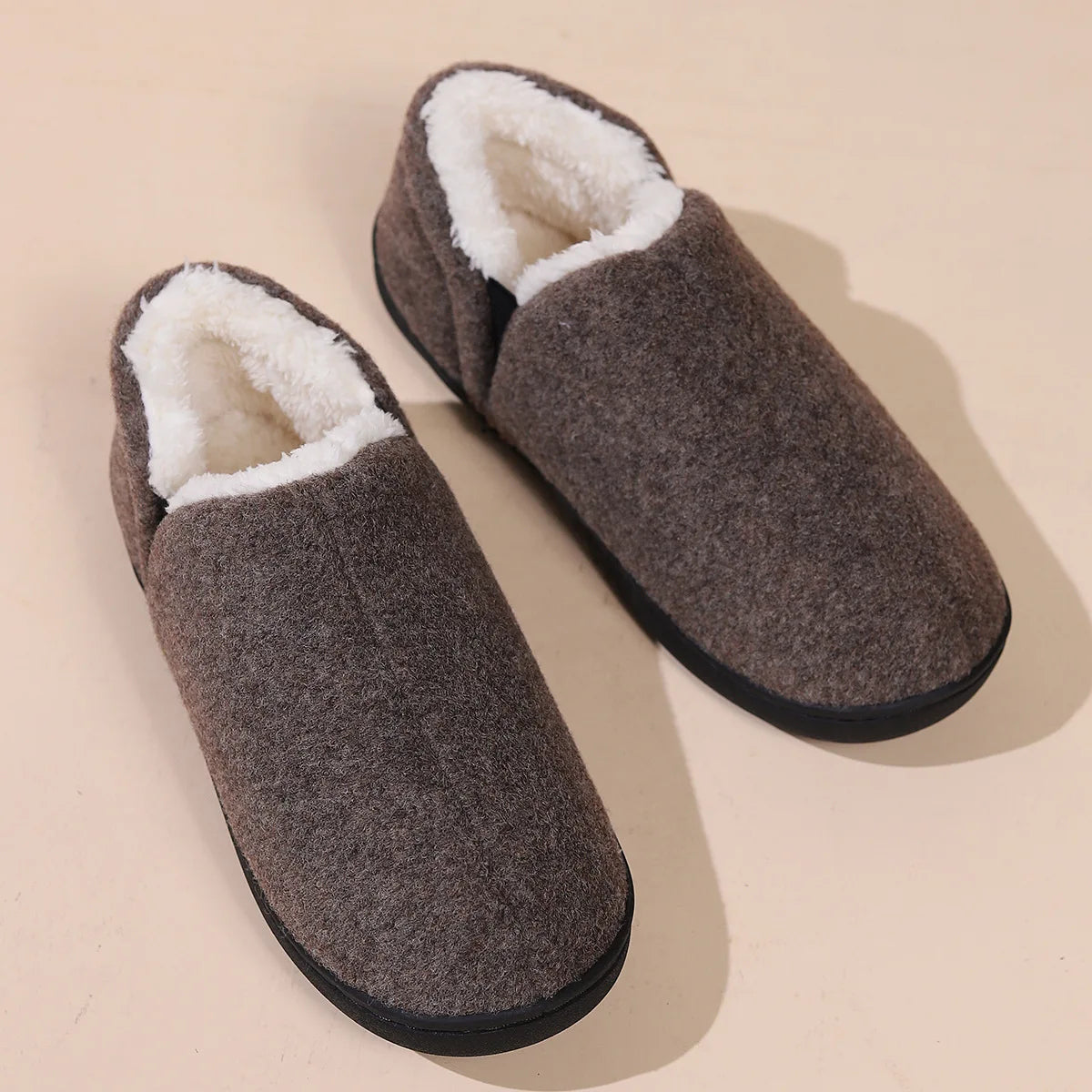Bebealy Winter Slippers For Men Outdoor Antiskid Men Slippers Fashion Casual Warm Fluffy Slippers Indoor Plush Flat Men Shoes