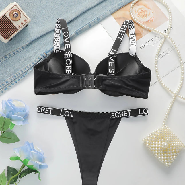 The Best-selling Sexy Gathering Promotion Style Glossy Letter Shoulder Strap Two-piece Women's Underwear Set B2050