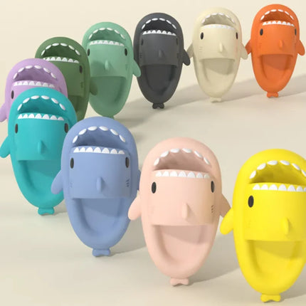 2023 New Summer Shark Slippers Women Slides Men Bathroom Flip Flops Home Anti-Skid Flat Shoes Outdoor Children's Funny Sandals
