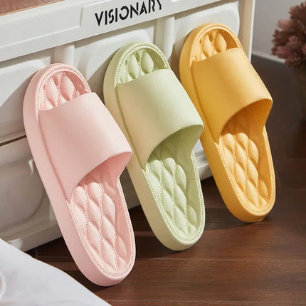 Women's Slippers Bathroom Simple Diamond Check Massage Sensation Thick Soft Sole Wear Resistant Concise Comfort Silders Shoes