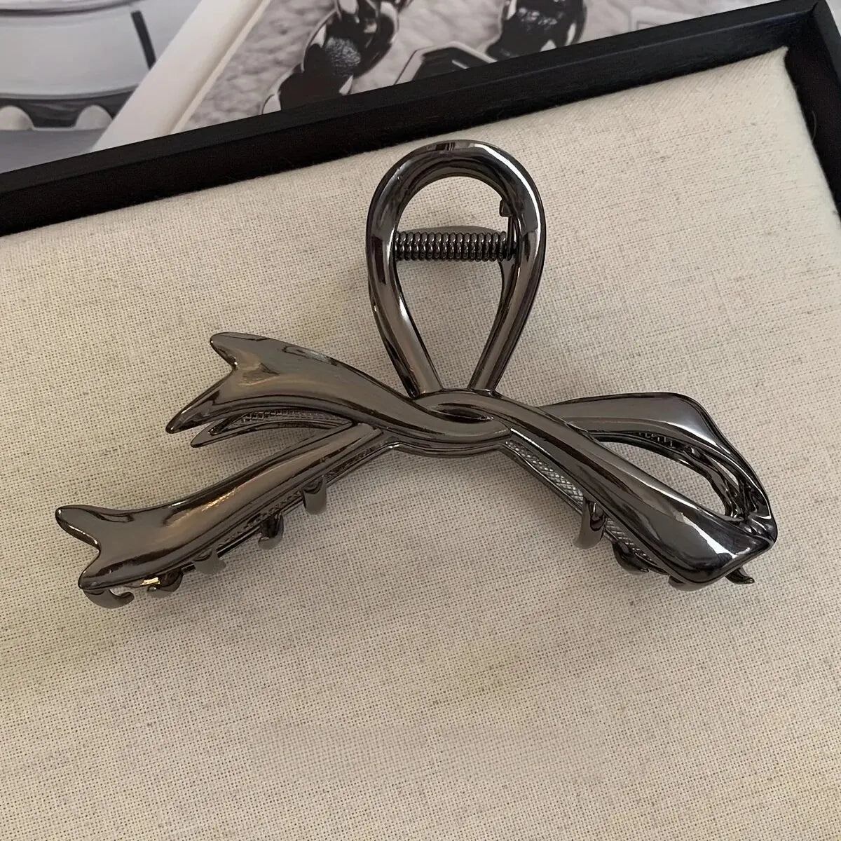 1 Multi-color Irregular Bow Large Grab Clip WOMEN'S Back Hair Clip Simple Design Advanced Sense Shark Clip Suitable for Daily US